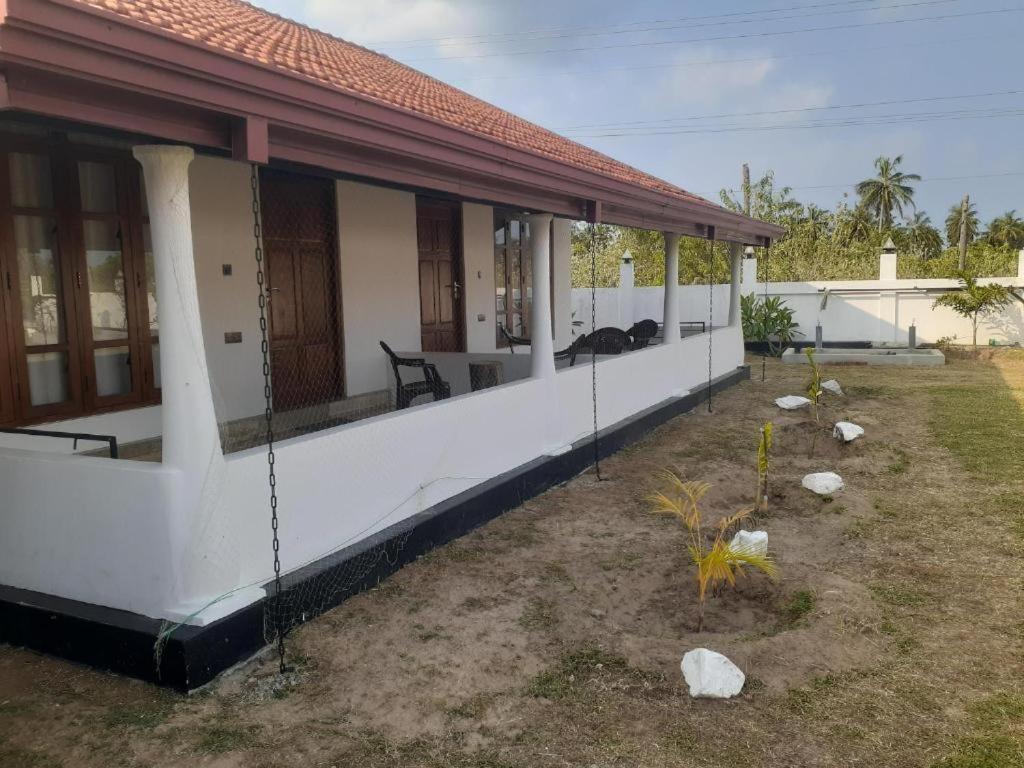 فندق Blu Marine Nilaveli تريكونامالاي المظهر الخارجي الصورة